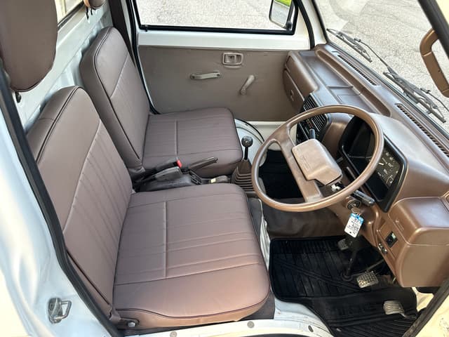 1991 Daihatsu Hijet JDM car for sale — photo 13 of 17