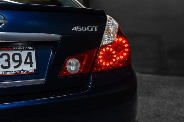 2005 Nissan Fuga JDM car for sale — photo 3 of 18