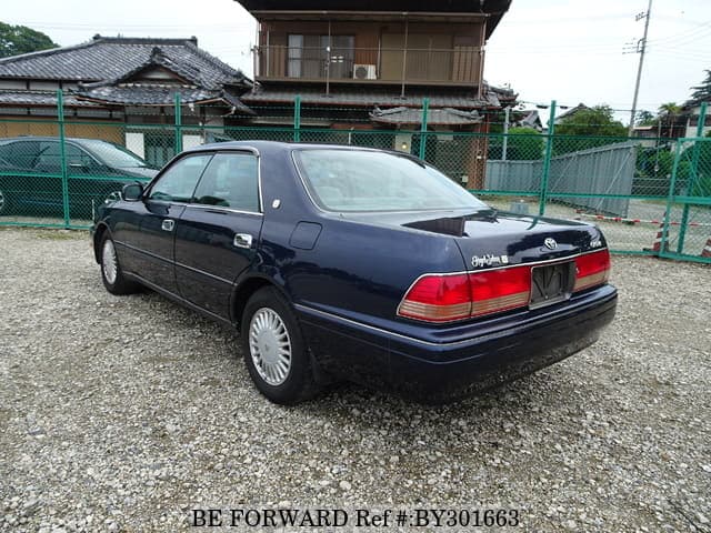 1999 Toyota Crown JDM car for sale — photo 3 of 25
