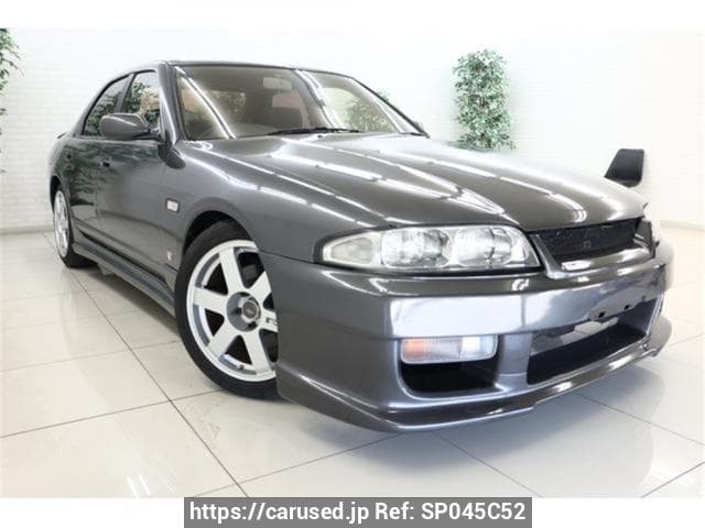1993 Nissan Skyline JDM car for sale — photo 2 of 3
