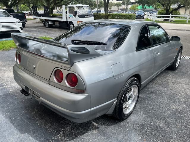 1996 Nissan Skyline JDM car for sale — photo 7 of 17