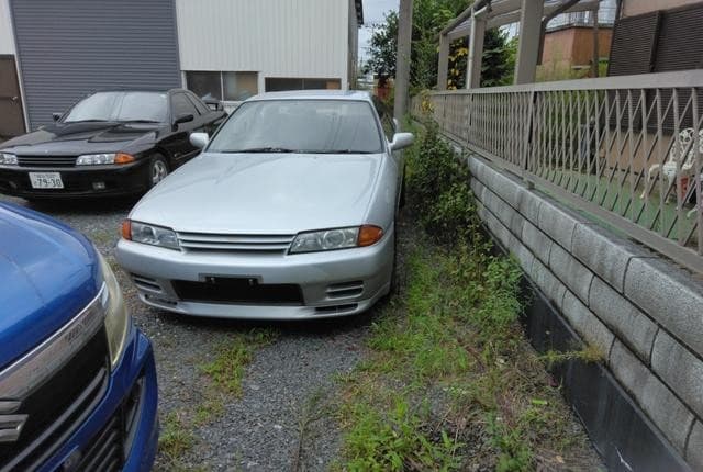 1993 Nissan Skyline JDM car for sale — photo 2 of 18