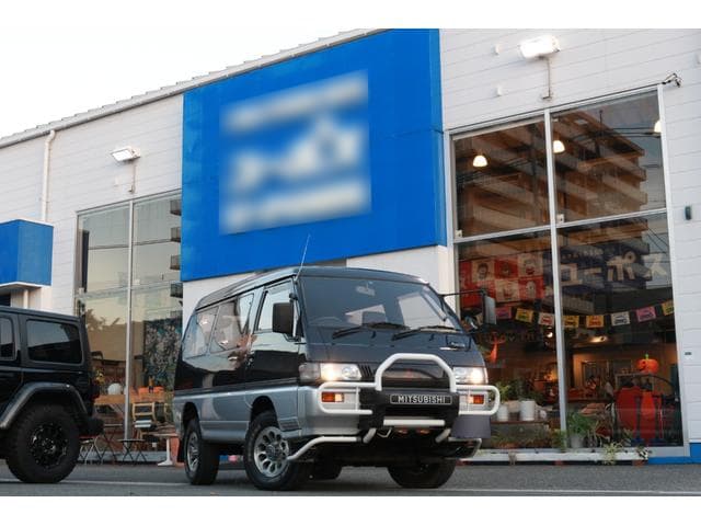 1992 Mitsubishi Delica JDM car for sale — photo 19 of 25