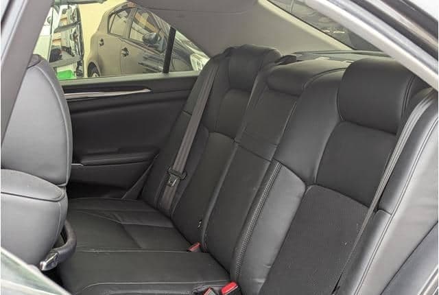 2006 Toyota Crown JDM car for sale — photo 16 of 25