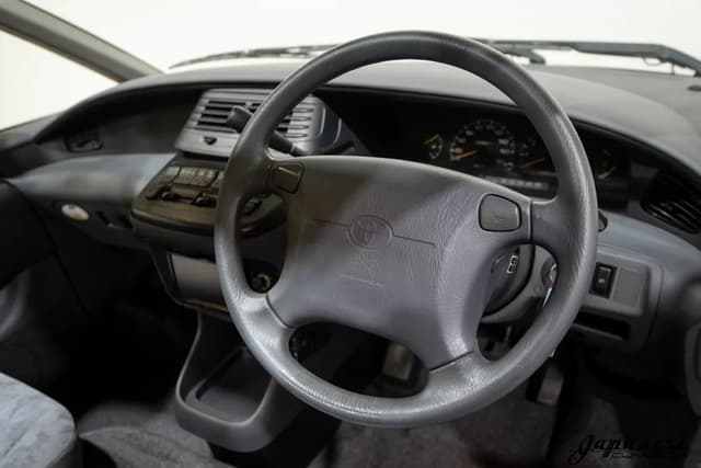 1997 Toyota Estima JDM car for sale — photo 13 of 25