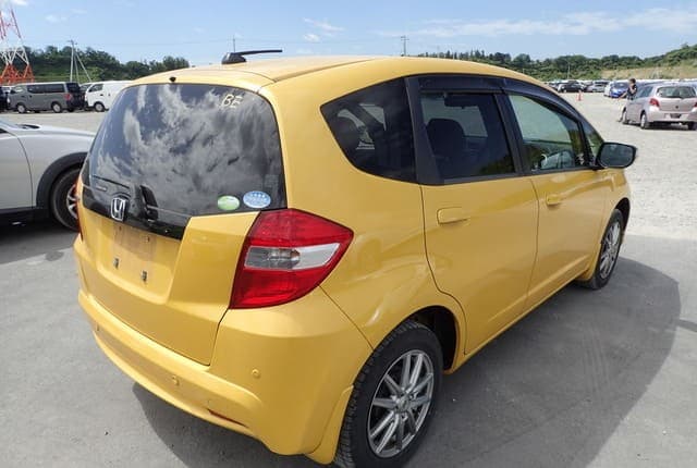 2011 Honda Fit JDM car for sale — photo 5 of 25