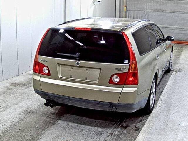 2001 Nissan Stagea JDM car for sale — photo 2 of 7