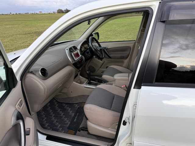 2000 Toyota RAV4 JDM car for sale — photo 19 of 25