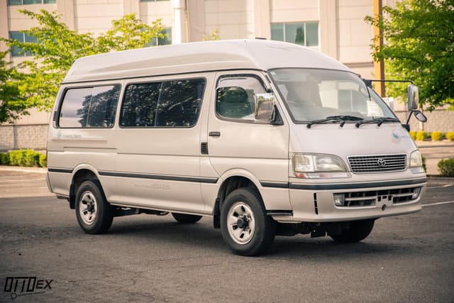1999 Toyota HiAce JDM car for sale — photo 7 of 25
