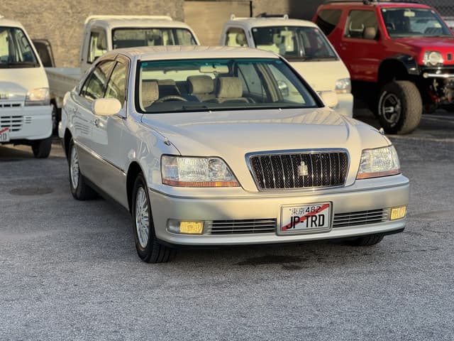 2000 Toyota Majesta JDM car for sale — photo 2 of 25