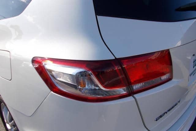 2011 Honda Odyssey JDM car for sale — photo 19 of 20