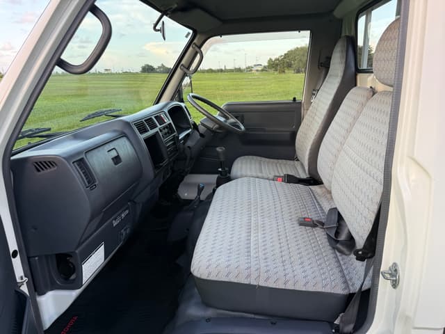 1999 Toyota Dyna JDM car for sale — photo 22 of 24