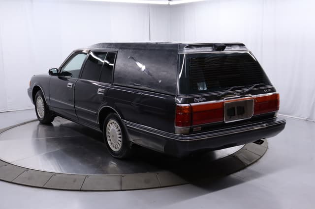 1999 Toyota Crown JDM car for sale — photo 5 of 25