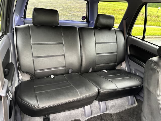 1998 Toyota Hilux Surf JDM car for sale — photo 15 of 20