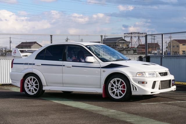 2000 Mitsubishi Lancer Evolution JDM car for sale — photo 25 of 25
