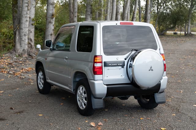 2001 Mitsubishi Pajero Mini JDM car for sale — photo 3 of 14