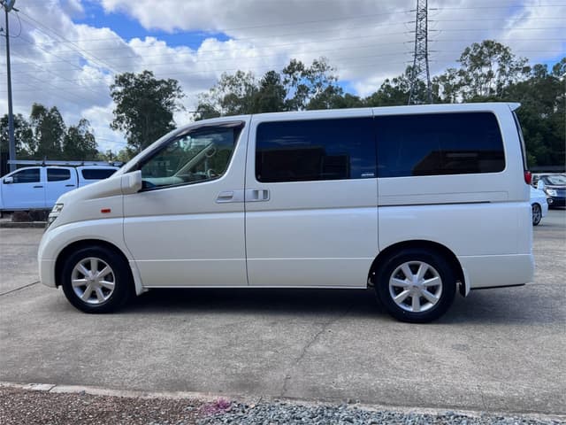 2003 Nissan Elgrand JDM car for sale — photo 9 of 16
