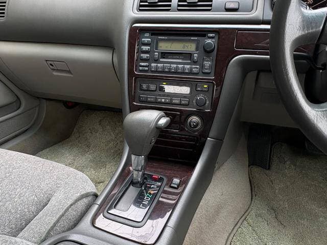 1998 Toyota Cresta JDM car for sale — photo 8 of 20
