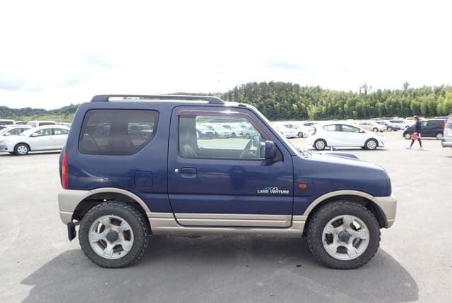 2004 Suzuki Jimny JDM car for sale — photo 6 of 25