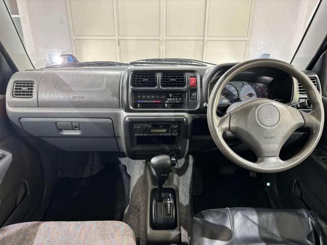 2001 Suzuki Jimny JDM car for sale — photo 7 of 25