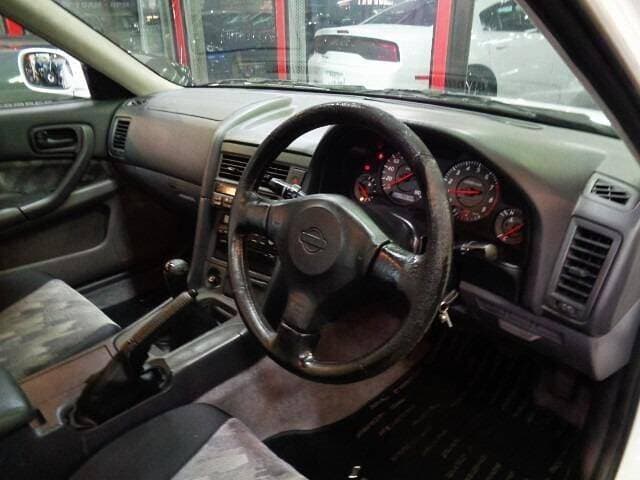 2000 Nissan Skyline JDM car for sale — photo 3 of 12