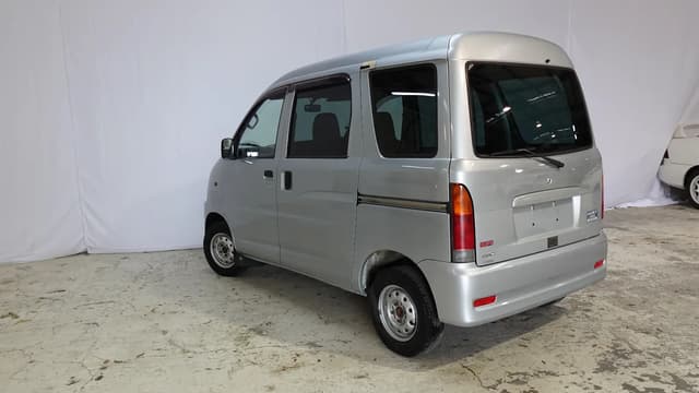2001 Daihatsu Hijet JDM car for sale — photo 5 of 13