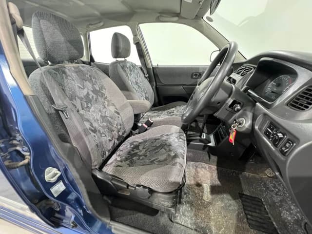 1998 Daihatsu JDM car for sale — photo 10 of 25