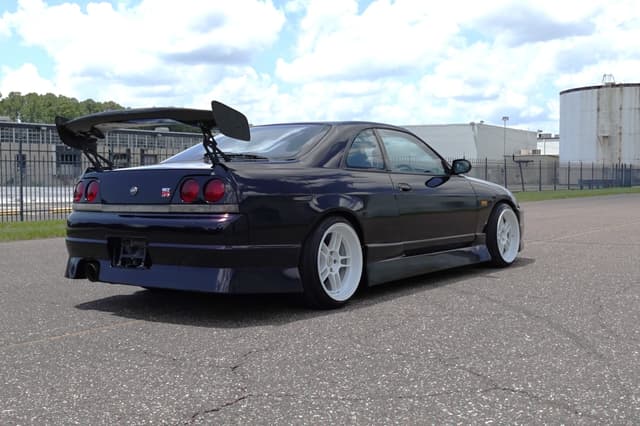 1998 Nissan Skyline JDM car for sale — photo 7 of 19