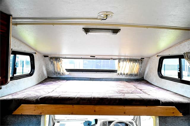 1997 Isuzu Elf JDM car for sale — photo 13 of 25