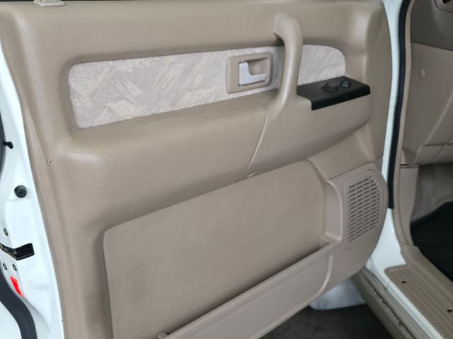 2000 Isuzu JDM car for sale — photo 17 of 25