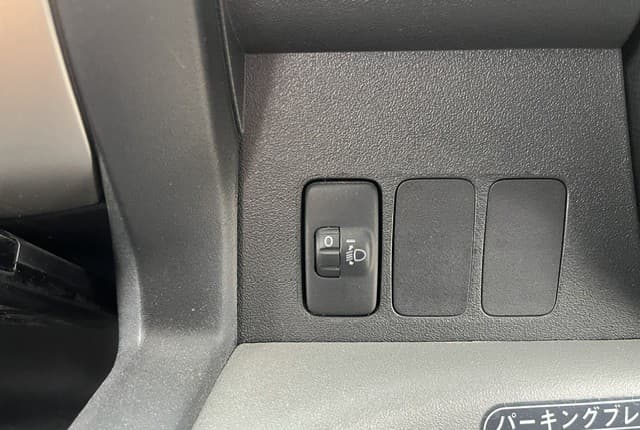 2009 Toyota JDM car for sale — photo 14 of 25
