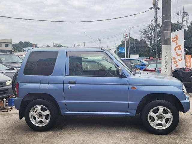 1997 Mitsubishi Pajero Mini JDM car for sale — photo 13 of 20