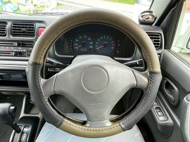 2000 Suzuki Jimny JDM car for sale — photo 13 of 20
