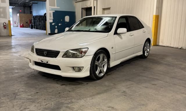 1999 Toyota Altezza JDM car for sale — photo 15 of 25