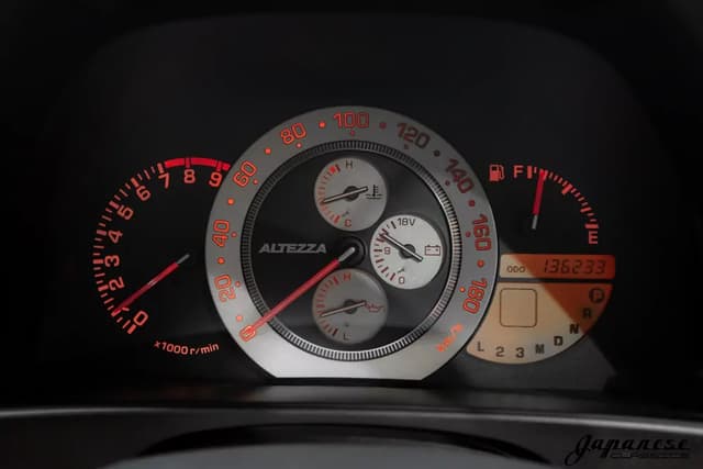 2000 Toyota Altezza JDM car for sale — photo 13 of 25