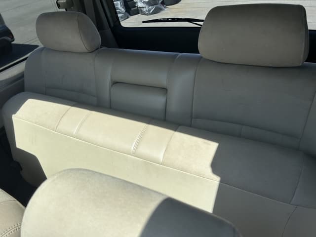 2000 Toyota Grand Hiace JDM car for sale — photo 21 of 25