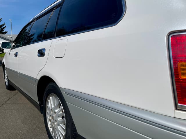 2000 Toyota Crown JDM car for sale — photo 14 of 25