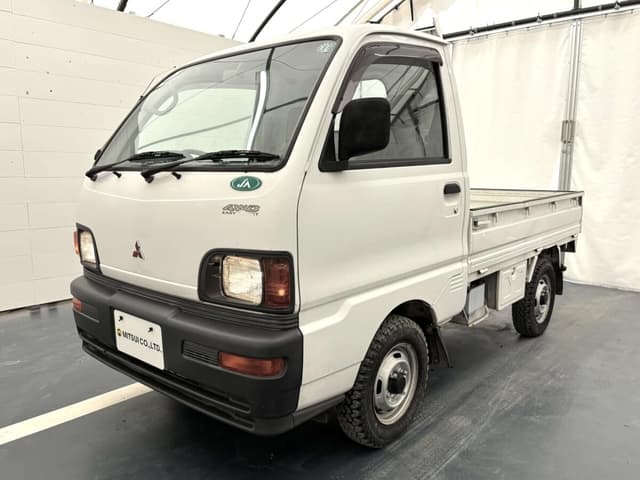 1996 Mitsubishi Minicab JDM car for sale — photo 2 of 25