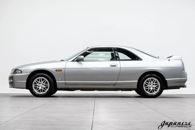 1997 Nissan Skyline JDM car for sale — photo 4 of 25