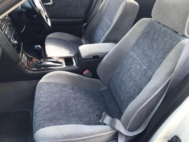 2000 Nissan Stagea JDM car for sale — photo 9 of 12