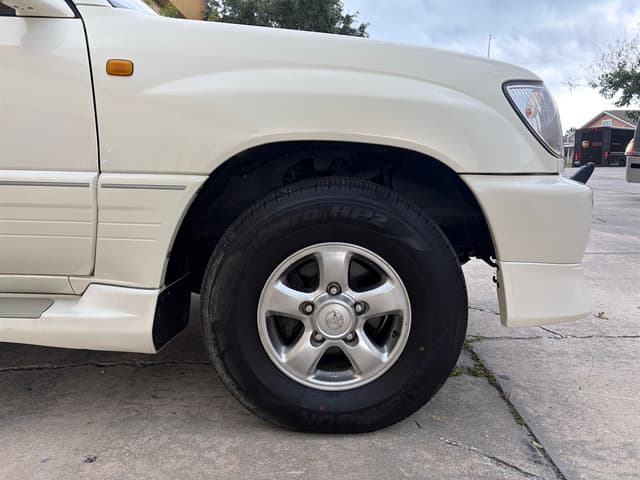 2000 Toyota Land Cruiser JDM car for sale — photo 10 of 23
