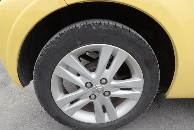 2010 Toyota JDM car for sale — photo 11 of 25