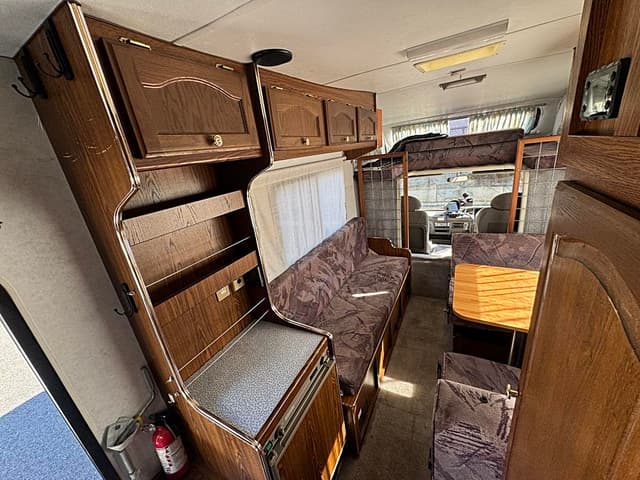 1995 Isuzu Elf JDM car for sale — photo 16 of 25