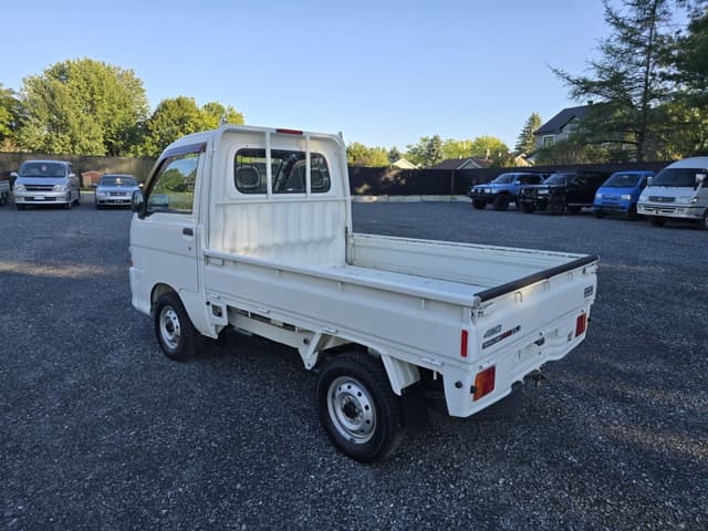 2001 Daihatsu Hijet JDM car for sale — photo 6 of 25