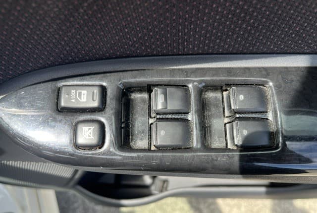 2007 Toyota JDM car for sale — photo 17 of 25