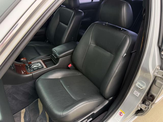 1998 Honda Legend JDM car for sale — photo 19 of 24