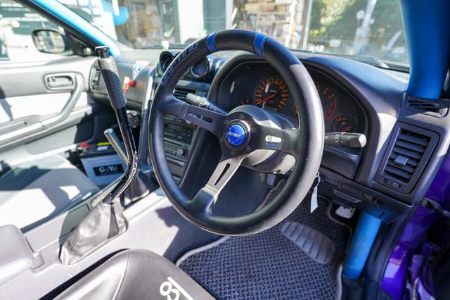 2000 Nissan Skyline JDM car for sale — photo 19 of 25