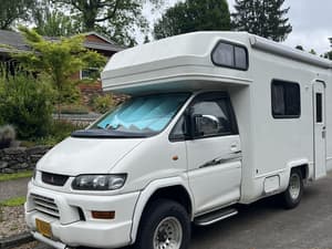1997 Mitsubishi Delica JDM car for sale