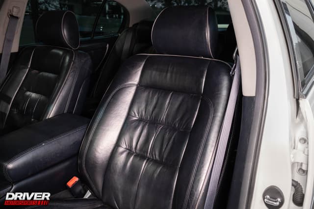 2000 Toyota Aristo JDM car for sale — photo 16 of 25