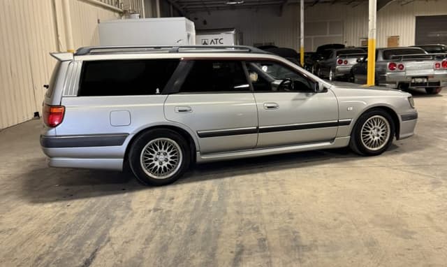 1997 Nissan Stagea JDM car for sale — photo 7 of 25